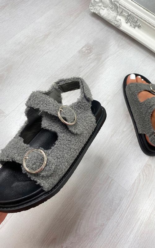 ikrush-zahra-faux-fur-double-buckle-sliders-16153632202.jpg